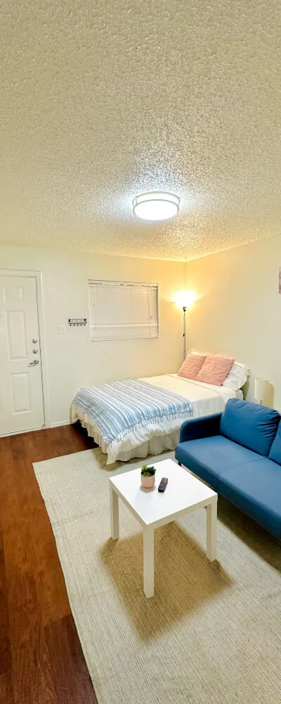 Charming Room in the Heart of Austin