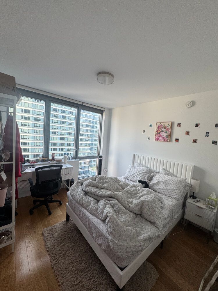 Private Room with Shared Washroom