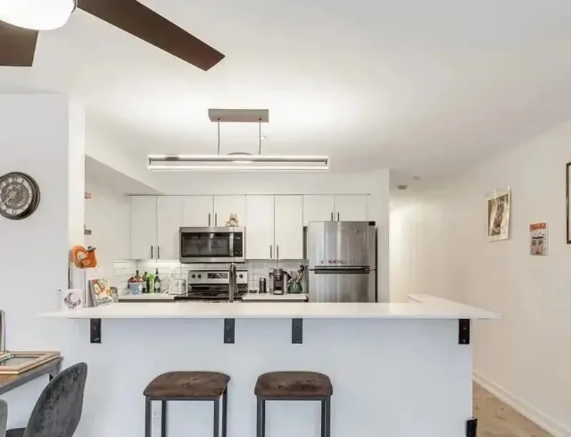 Yugo Lothlorien Near UW | Spacious 1B1B | Furnished + Balcony