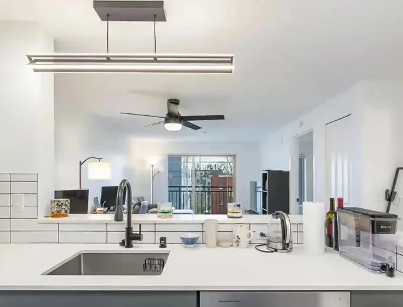 Yugo Lothlorien Near UW | Spacious 1B1B | Furnished + Balcony