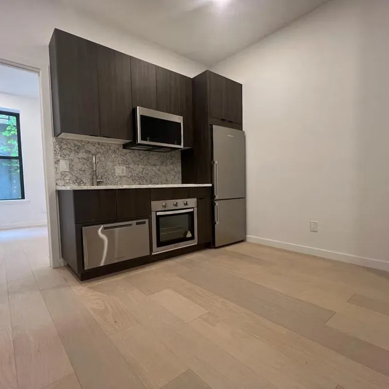 A beautiful 1 bedroom apartment in Gramercy/Kips Bay!