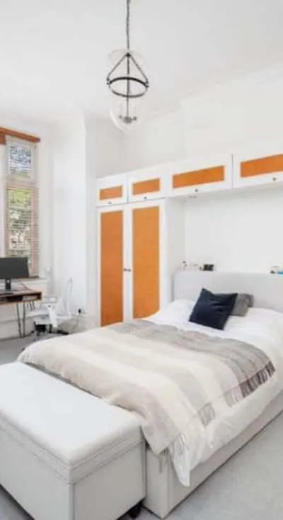 Bright and Spacious One Bedroom Flat South Hampstead