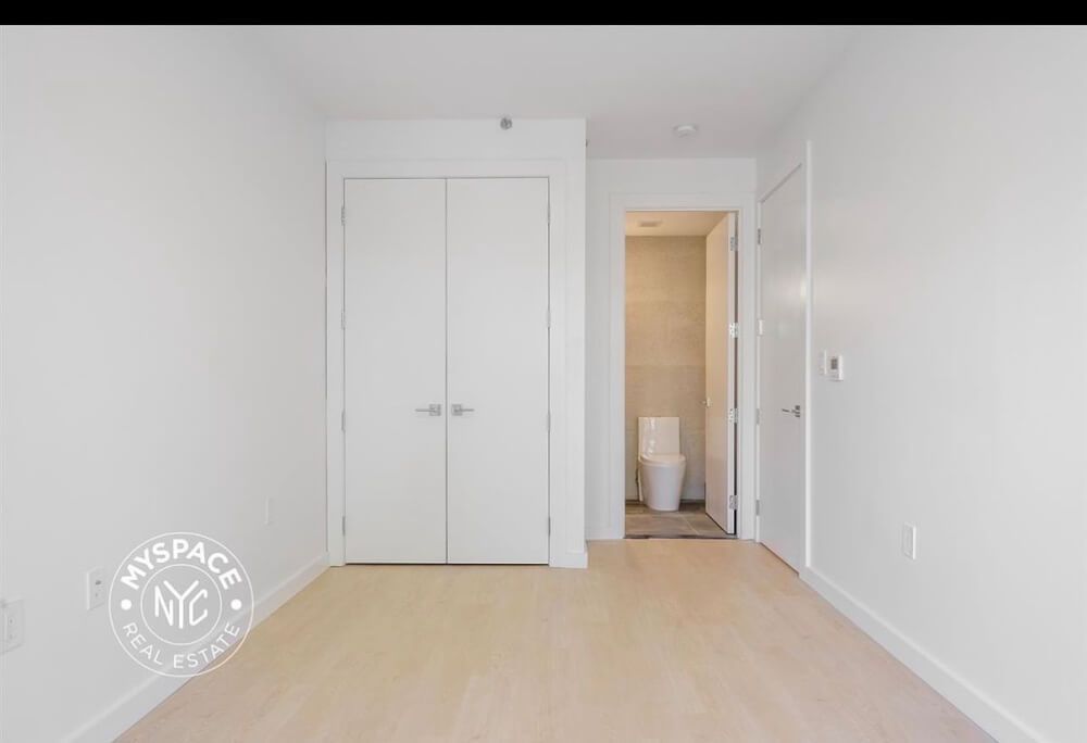 Naturally Lit Luxury Bedroom in Crown Heights Private Balcony and Bathroom
